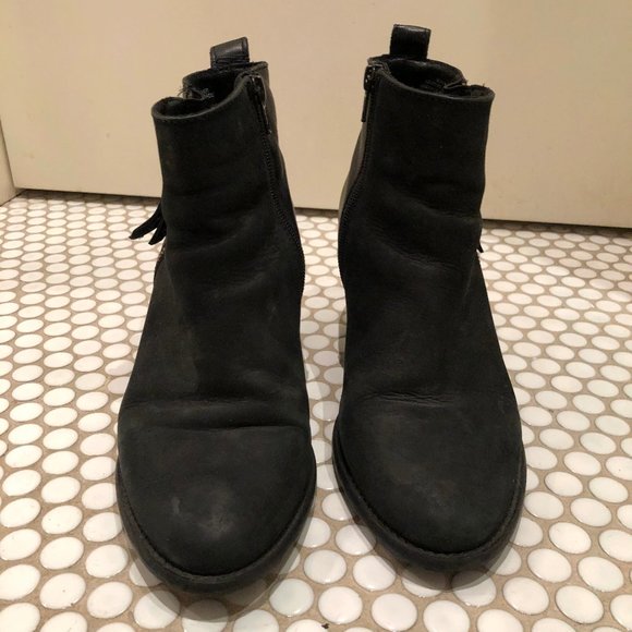 Steve Madden Wantaugh Black Suede Ankle Booties - Picture 3 of 3